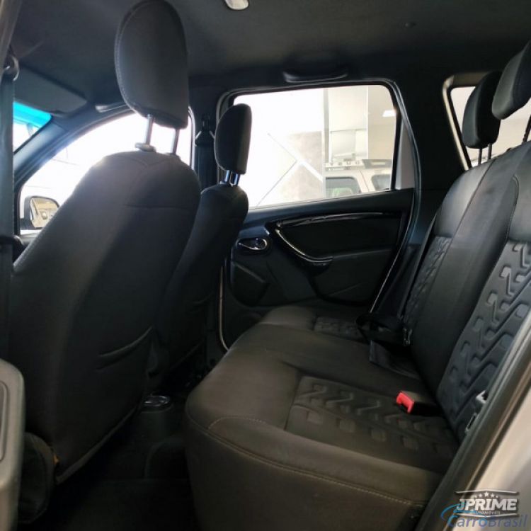 J Prime Automóveis | Duster 1.6 Dynamique 16/17 - foto 9