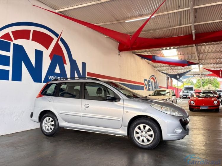 Renan Veículos | 207 SW XR Sport 1.4 8V 4P. 11/11 - foto 9