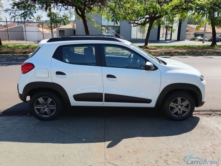 Classe A Veículos | Kwid Zen 2 24/24 - foto 3