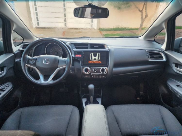 Base Veículos | Fit LX CVT 1.5 Flex 17/17 - foto 4