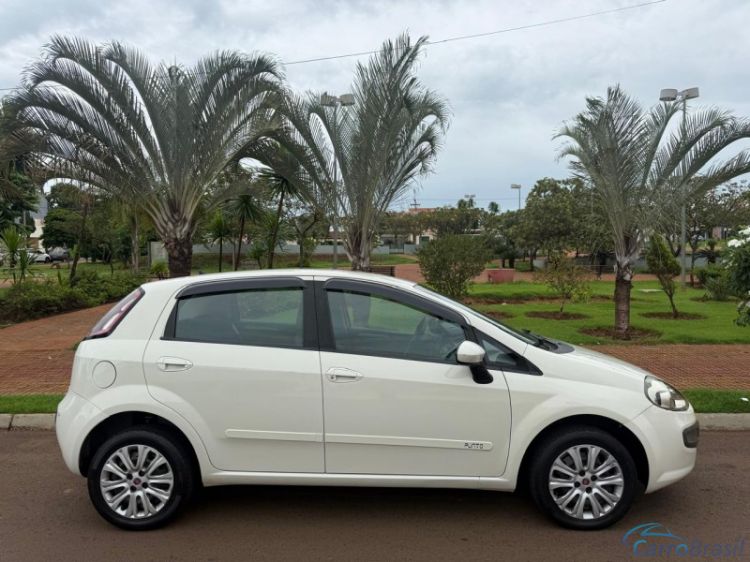 1000Ser Automóveis | Punto ESSENCE 1.6 13/13 - foto 2