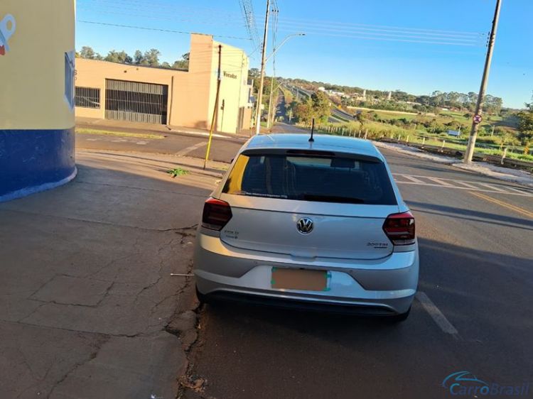 R.L. Veículos | Polo Hatch 1.0 200 TSI Confortline Aut. 4P. 18/19 - foto 6