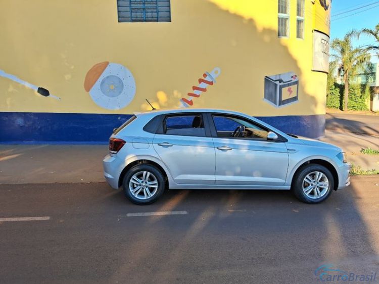 R.L. Veículos | Polo Hatch 1.0 200 TSI Confortline Aut. 4P. 18/19 - foto 2