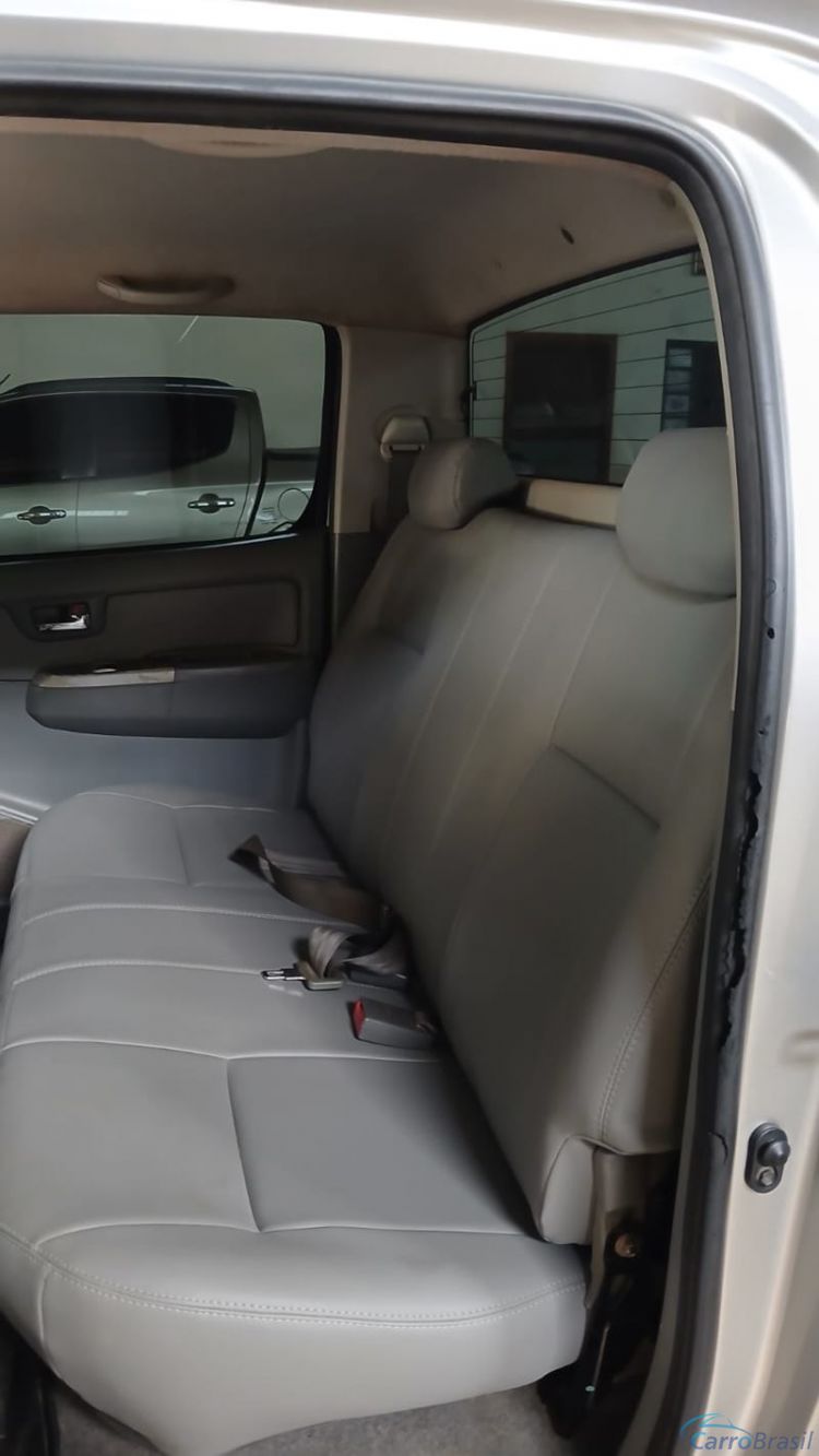 Victor Veículos | Hilux 2.8 CD SRV 4X4 Aut. 4P. 10/10 - foto 5