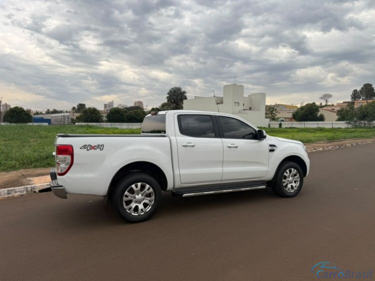 Vem Car Veículos | Ranger XLT DIESEL 3.2 AUTOMATICO 19/19 - foto 7
