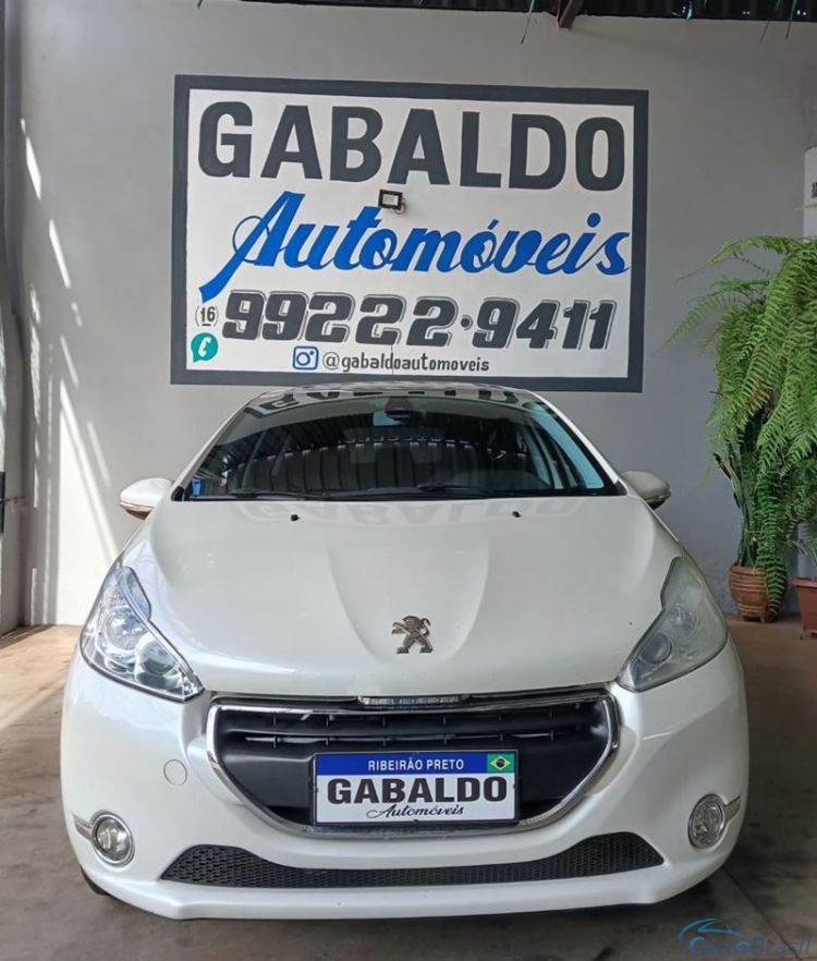 Gabaldo Veículos | 208 Griffe 1.6 Aut. 4P. 15/15 - foto 4