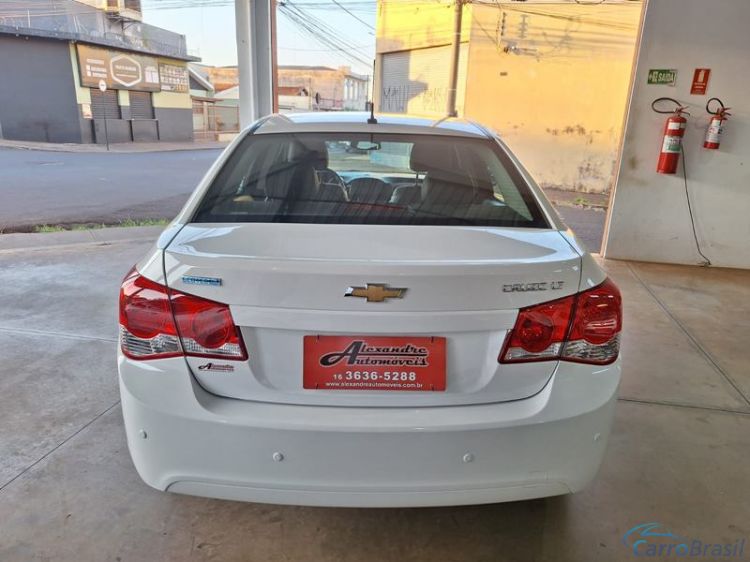 Alexandre Automoveis | Cruze Sedan LT 1.8 Aut. 4P. 14/14 - foto 6