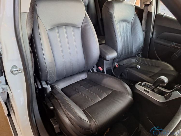 Alexandre Automoveis | Cruze Sedan LT 1.8 Aut. 4P. 14/14 - foto 10
