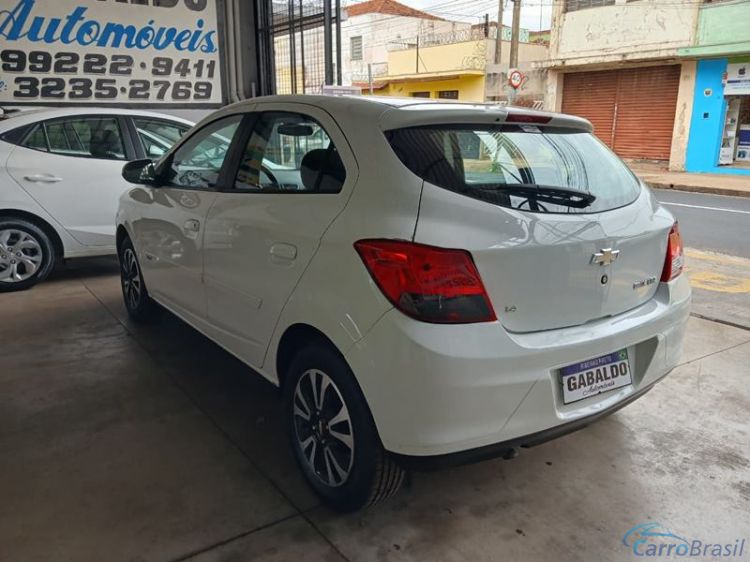 Gabaldo Veículos | Onix 1.4 MT LTZ 4P. 14/14 - foto 2