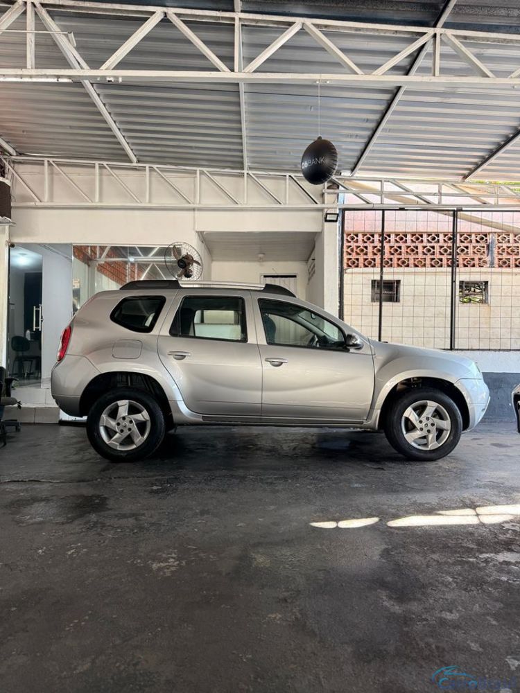 M.C Veiculos | Duster 1.6 Dynamique 4P. 12/13 - foto 7