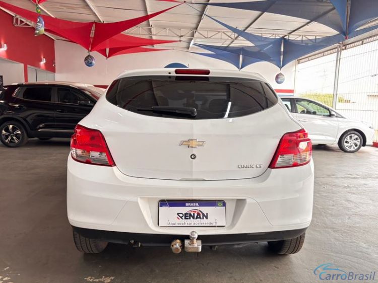 Renan Veículos | Onix Hatch LT 1.0 8V Mec. 4P. 14/14 - foto 6