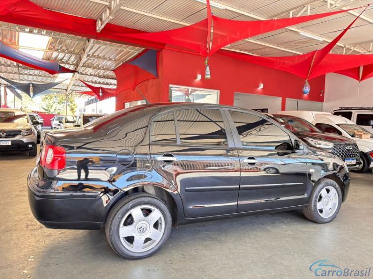 Renan Veículos | Polo Sedan 1.6 MI 8V 4P. 07/08 - foto 9
