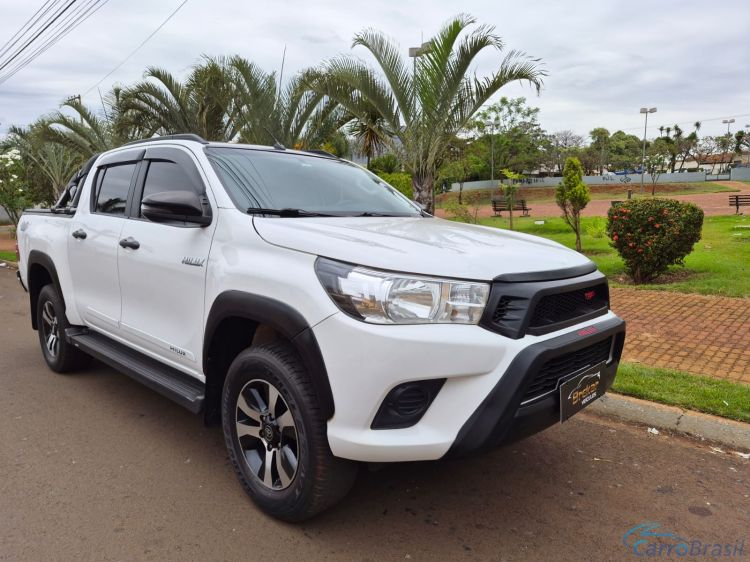 Brekar Veículos | Hilux SRV Cab Dupla 20/20 - foto 5