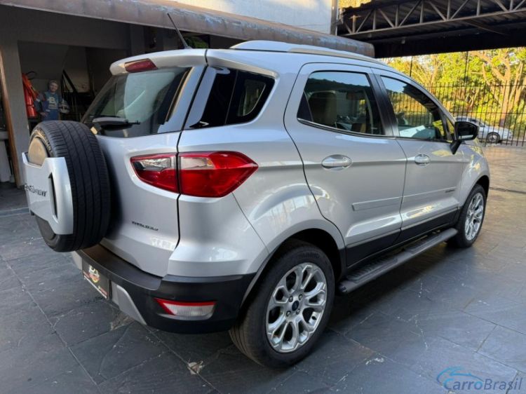 Paulinho Veículos | EcoSport Titaniun 2.0 18/18 - foto 6