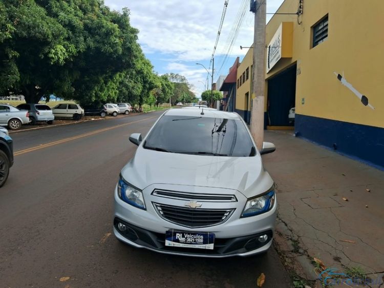 R.L. Veículos | Onix LTZ 1.4 MPFI 4P. 13/14 - foto 4