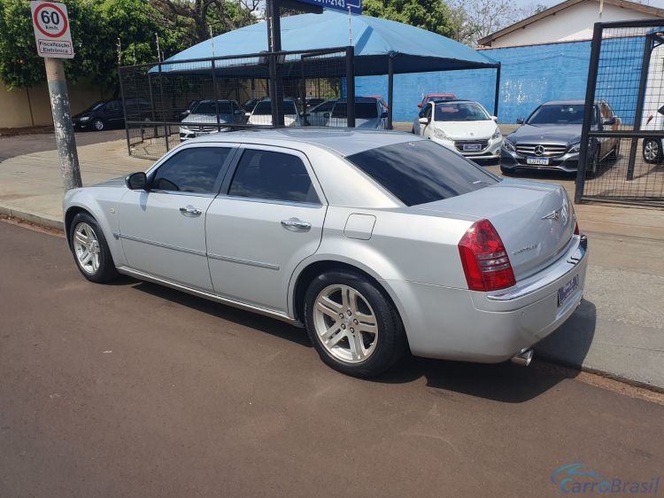 Classe A Veículos | 300 C 5.7 HAMI V8 06/06 - foto 7