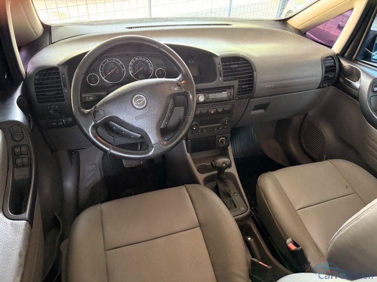Chance Veículos | Zafira Elite 2.0 7L Aut. 4P. 11/11 - foto 3