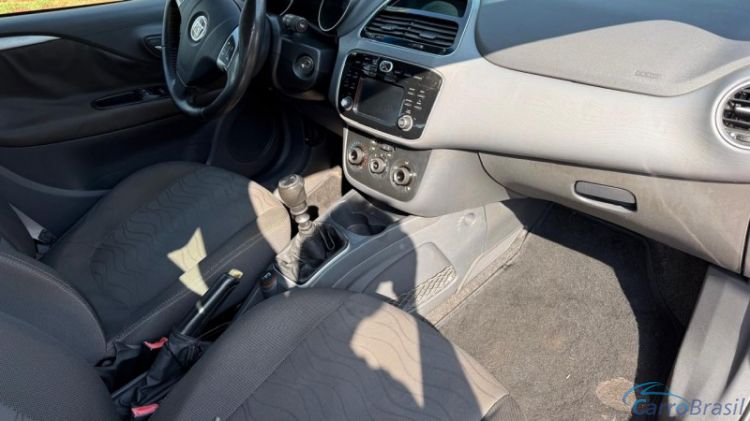 1000Ser Automóveis | Punto ESSENCE 1.6 15/16 - foto 7