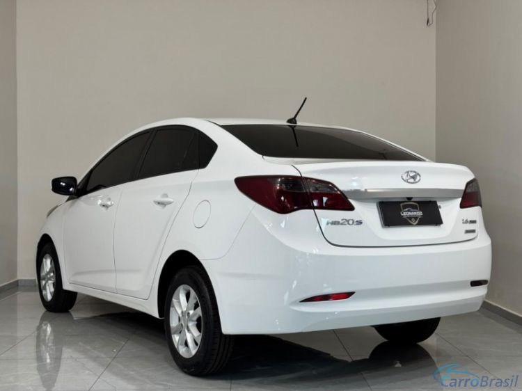 Edgiro Veículos | HB 20 Sedan Comfort Plus 1.6 14/14 - foto 5