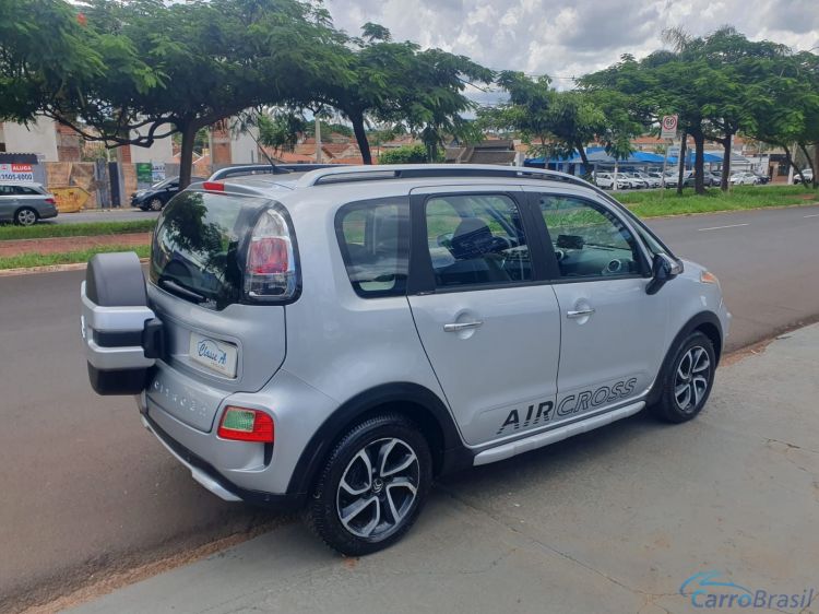 Classe A Veículos | Air Cross Exclusive 1.6 Flex Automático 12/12 - foto 3