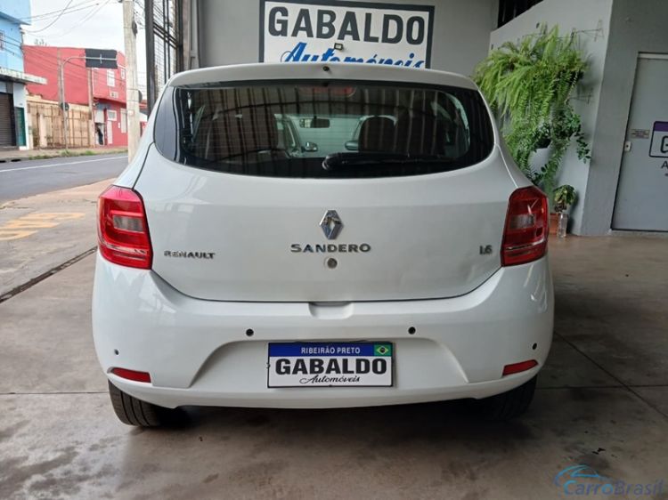 Gabaldo Veículos | Sandero Exp 1.6 4P. 18/18 - foto 6