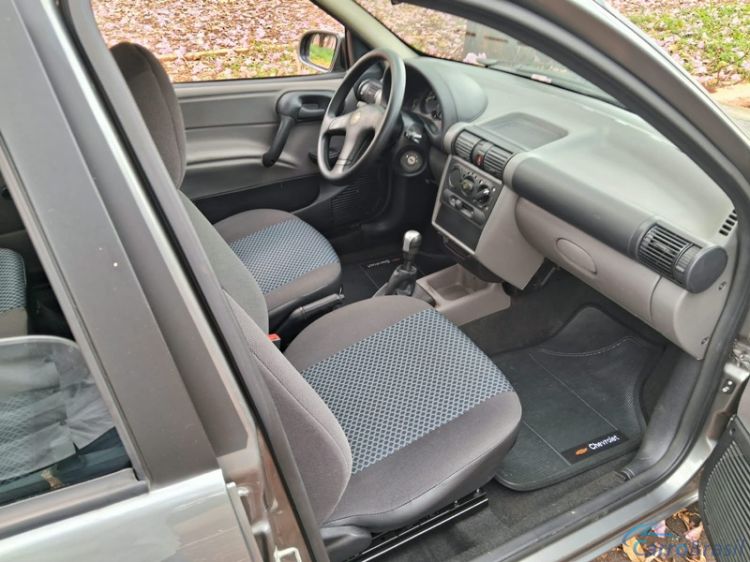 R.L. Veículos | Corsa Sedan 1.0 LS 8V 4P. 11/12 - foto 10
