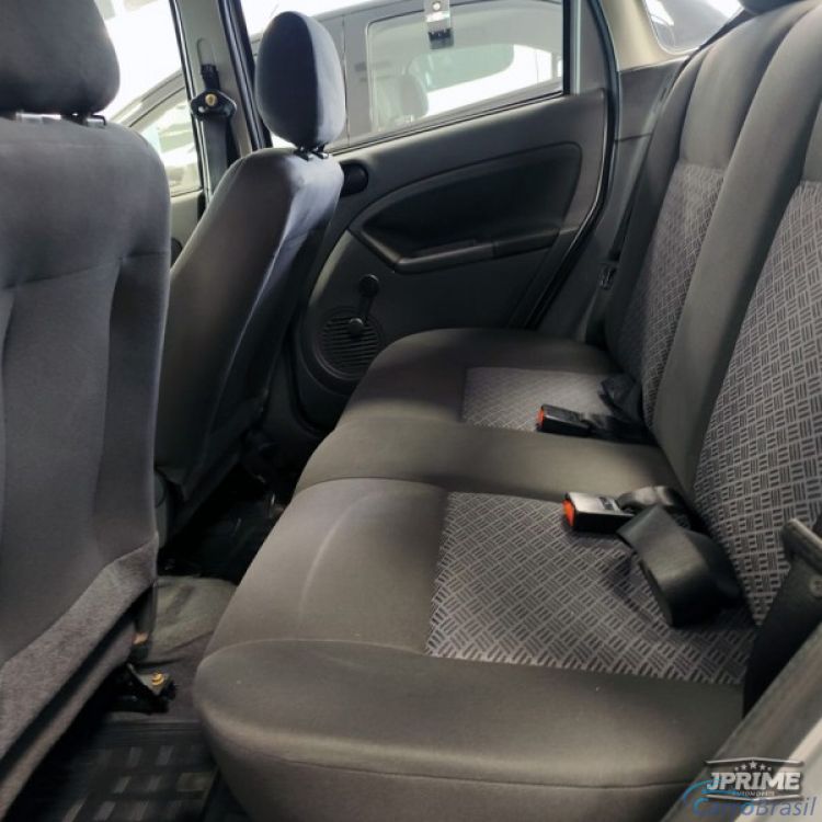 J Prime Automóveis | Fiesta Sedan 1.0 05/05 - foto 8