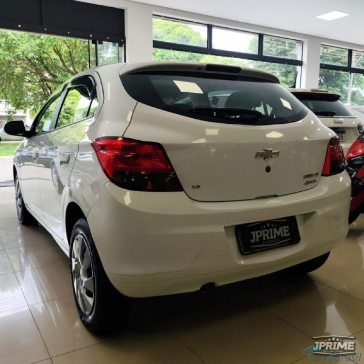 J Prime Automóveis | Onix 1.4 LT 15/16 - foto 4