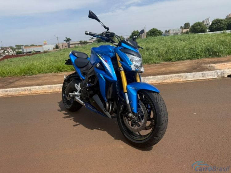 Vem Car Veículos | GSX 1000 17/17 - foto 7