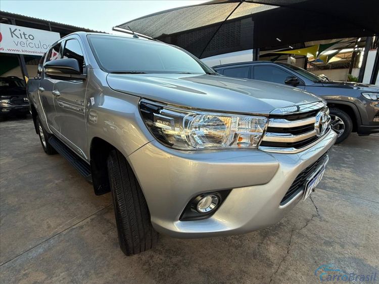 Kito Veículos | Hilux 2.7 SR 4X2 CD 16V FLEX 4P AUTOMÁTICO 18/18 - foto 3