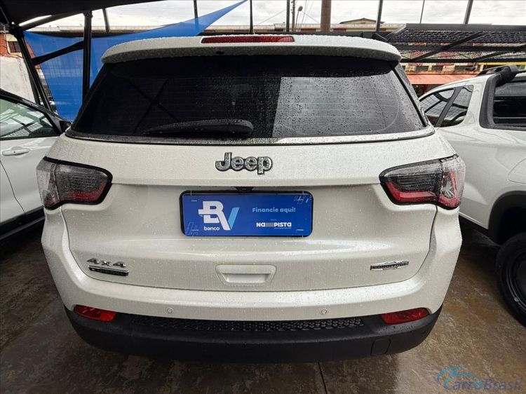 Kito Veículos | Compass 2.0 16V DIESEL LONGITUDE 4X4 AUTOMÁTICO 17/18 - foto 3