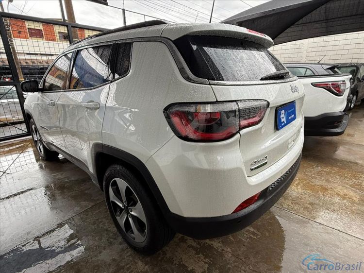 Kito Veículos | Compass 2.0 16V DIESEL LONGITUDE 4X4 AUTOMÁTICO 17/18 - foto 5