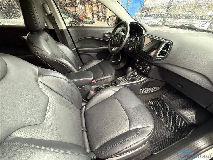 Kito Veículos | Compass 2.0 16V DIESEL LONGITUDE 4X4 AUTOMÁTICO 17/18 - foto 6