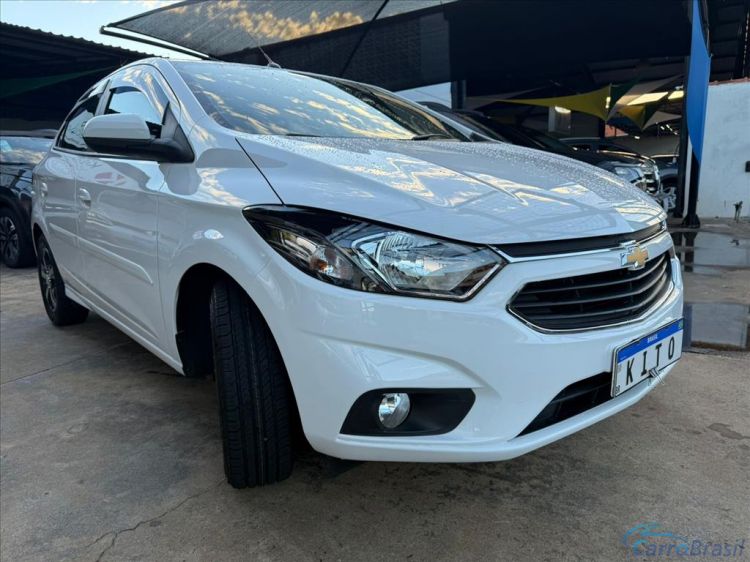 Kito Veículos | Onix 1.4 MPFI LTZ 8V FLEX 4P MANUAL 17/18 - foto 3
