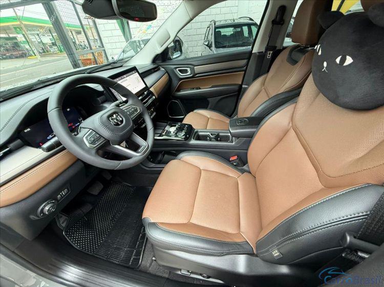 Kito Veículos | Rampage 2.0 HURRICANE 4 TURBO GASOLINA LARAMIE 4X4 AUTOMÁTICO 24/25 - foto 10