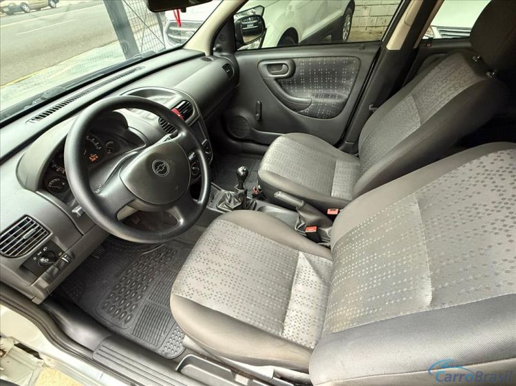 Kito Veículos | Corsa Hatch 1.0 MPFI JOY 8V FLEX 4P MANUAL 08/08 - foto 9