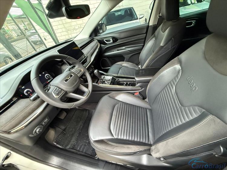 Kito Veículos | Commander 2.0 TD380 TURBO DIESEL OVERLAND AT9 22/22 - foto 8