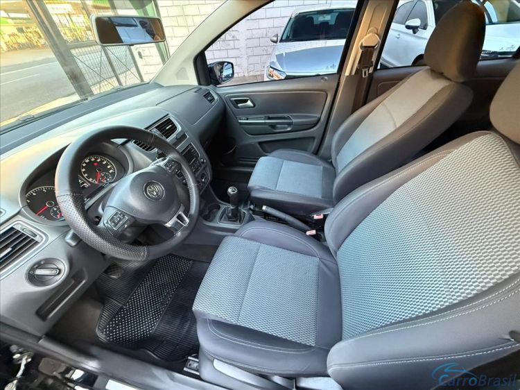 Kito Veículos | Fox 1.0 MI BLUEMOTION 8V FLEX 4P MANUAL 13/14 - foto 9