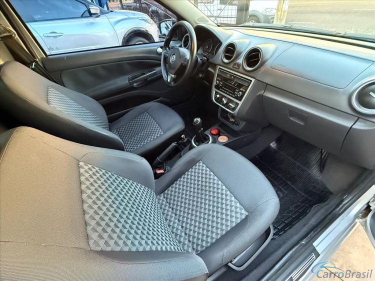 Kito Veículos | Saveiro 1.6 MI TRENDLINE CS 8V FLEX 2P MANUAL 15/16 - foto 8