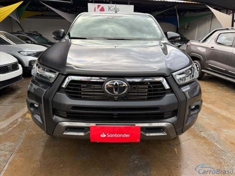 Kito Veículos | Hilux 2.8 D-4D TURBO DIESEL CD CONQUEST 4X4 AUTOMÁTICO 23/23 - foto 3