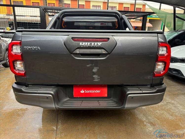Kito Veículos | Hilux 2.8 D-4D TURBO DIESEL CD CONQUEST 4X4 AUTOMÁTICO 23/23 - foto 8