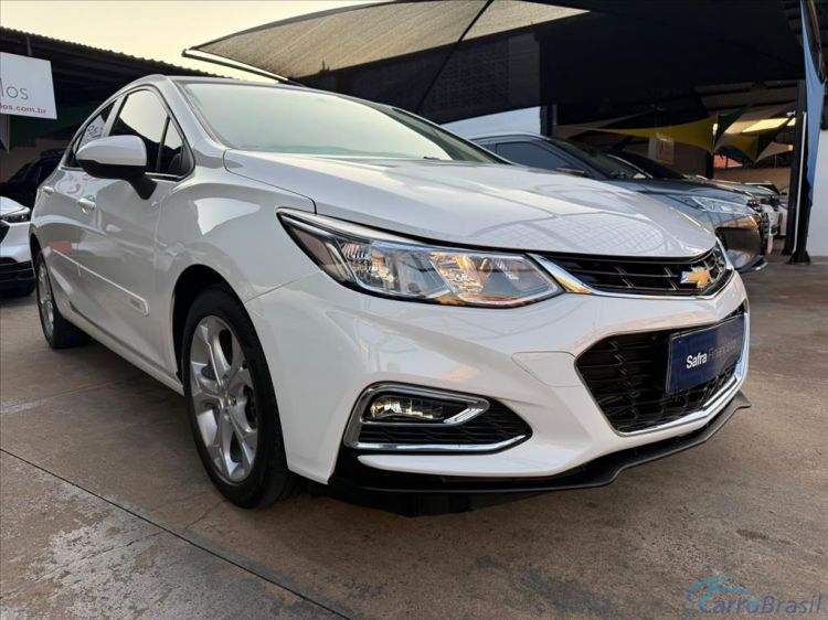 Kito Veículos | Cruze 1.4 TURBO SPORT6 LT 16V FLEX 4P AUTOMÁTICO 17/17 - foto 4