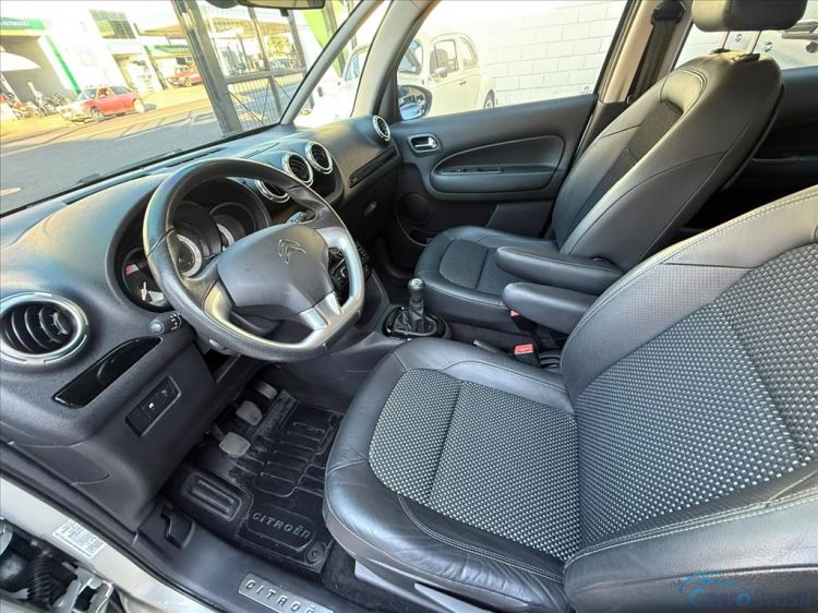 Kito Veículos | C3 Picasso 1.6 FLEX EXCLUSIVE MANUAL 12/13 - foto 10