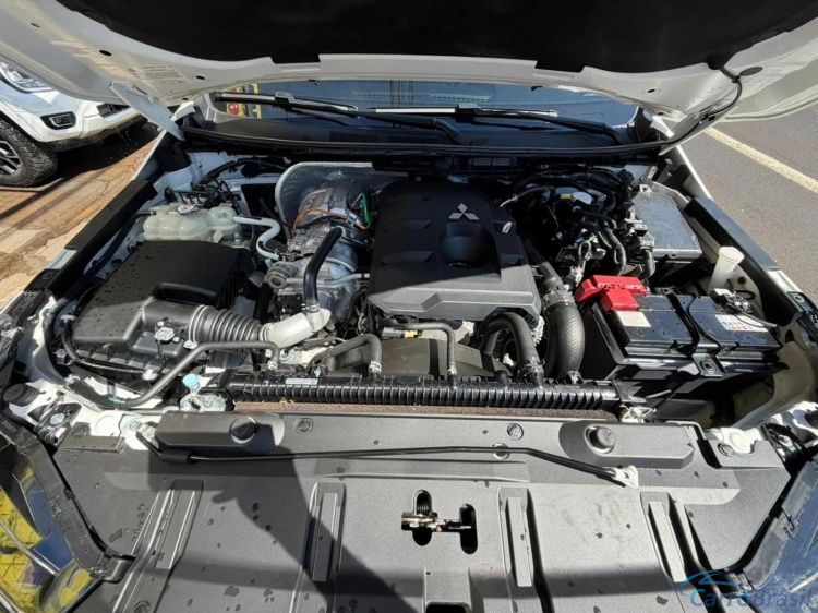 MV Automóveis | L-200 2.4 BITURBO DIESEL CD HPE-S 4X4 AUTOMÁTICO 25/26 - foto 10