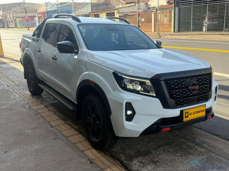 MV Automóveis | Frontier 2.3 16V TURBO DIESEL PRO4X CD 4X4 AUTOMÁTICO 23/24 - foto 2