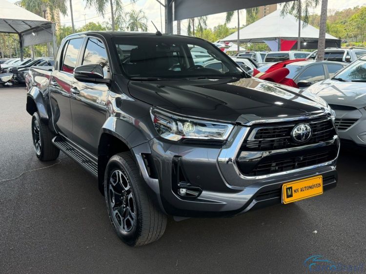 MV Automóveis | Hilux 2.8 D-4D TURBO DIESEL CD SRX PLUS 4X4 AUTOMÁTICO 25/25 - foto 2