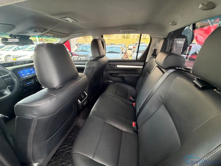 MV Automóveis | Hilux 2.8 D-4D TURBO DIESEL CD SRX PLUS 4X4 AUTOMÁTICO 25/25 - foto 9