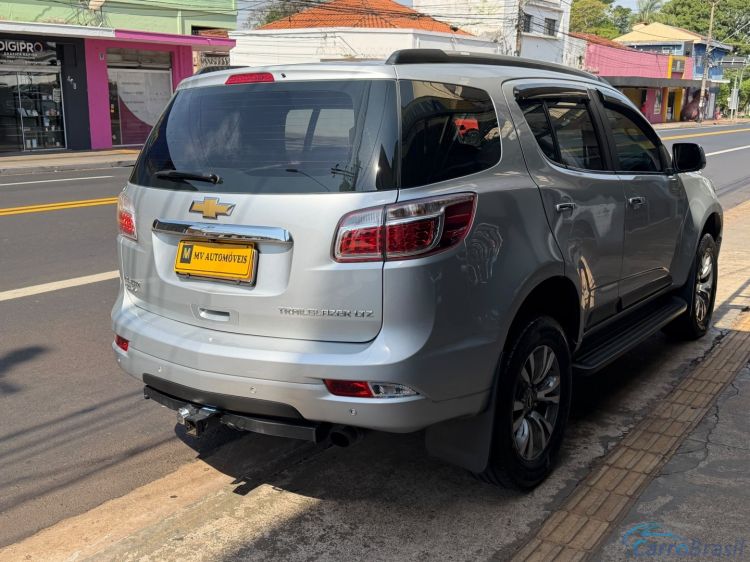 MV Automóveis | Trailblazer 2.8 LTZ 4X4 16V TURBO DIESEL 4P AUTOMÁTICO 17/17 - foto 4