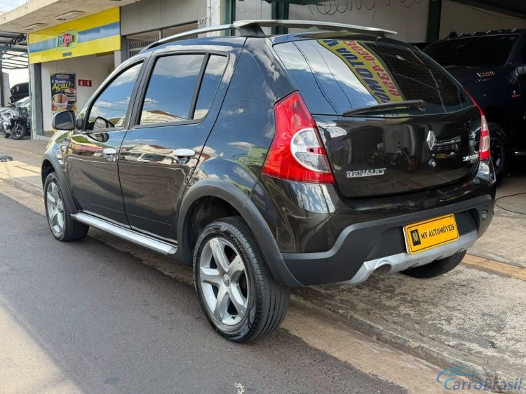 MV Automóveis | Sandero 1.6 STEPWAY 16V FLEX 4P MANUAL 10/10 - foto 3