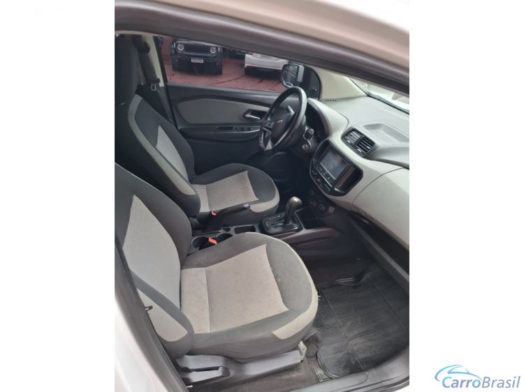 Unicar Veículos | Spin 1.8 LT 8V FLEX 4P AUTOMÁTICO 15/16 - foto 9